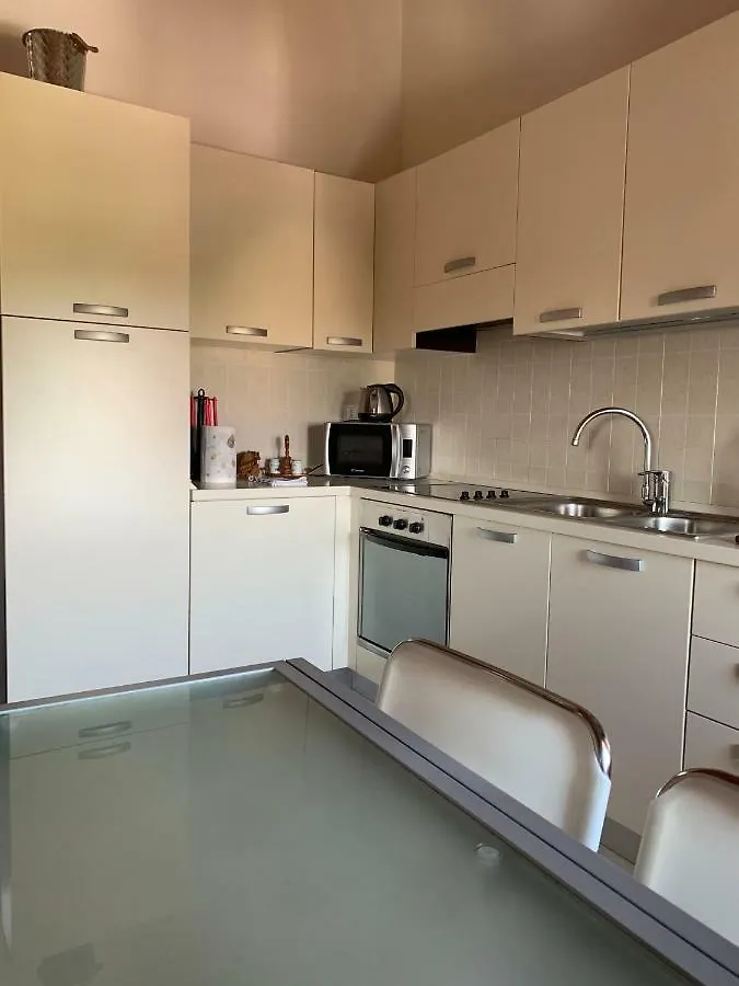Apartment Villa De La Vie Toscolano Maderno